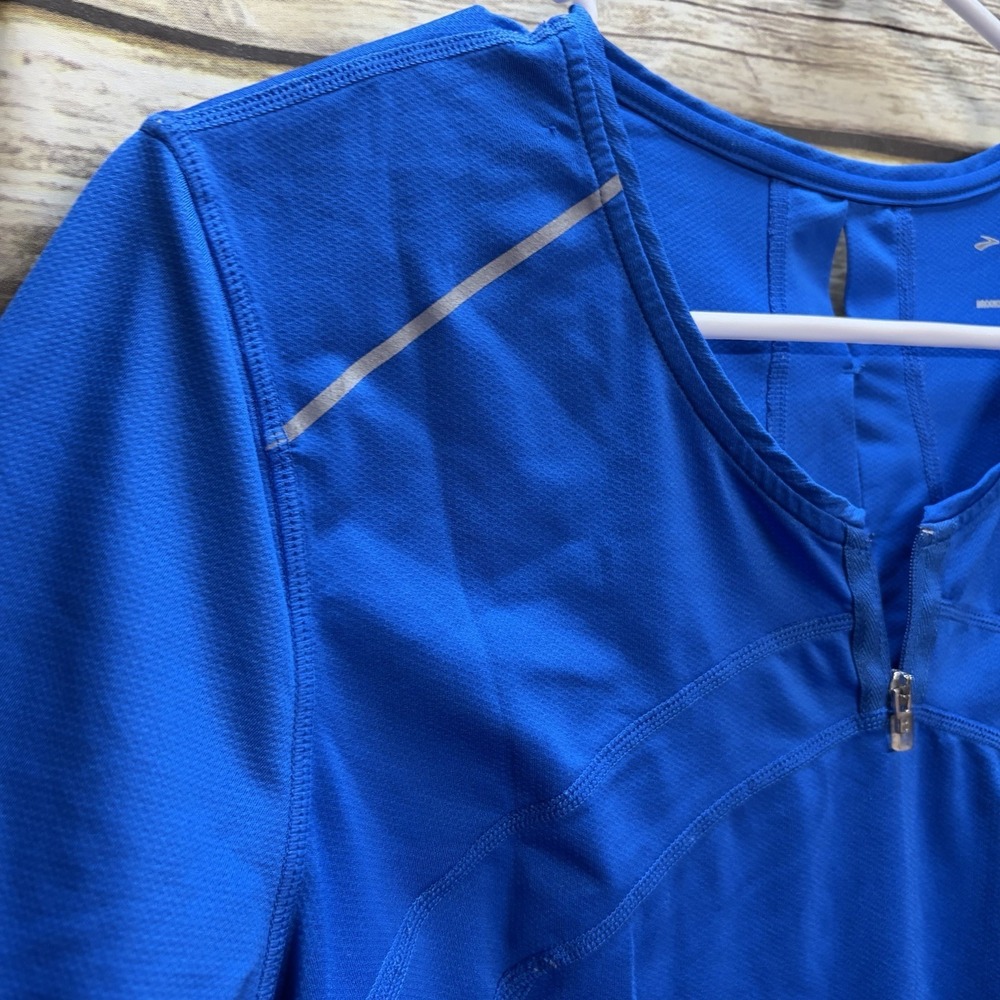 Brooks Women's XL Equilibrium Blue Zip V Neck Running Shirt Short Sleeve - Picture 9 of 10